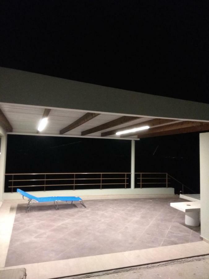 Villa Gusta Tholos  Eksteriør billede