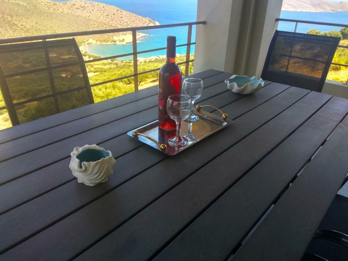 Villa Gusta Tholos  Eksteriør billede